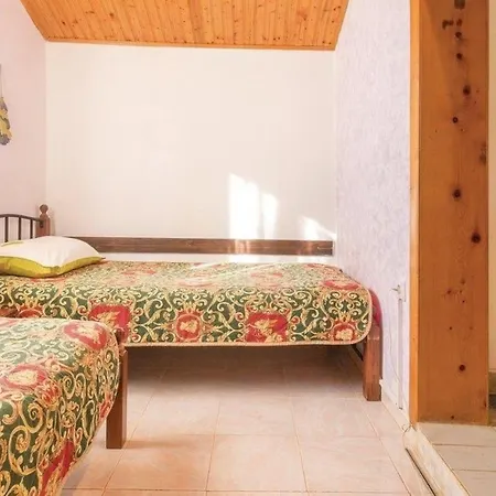 House 1343 Pula